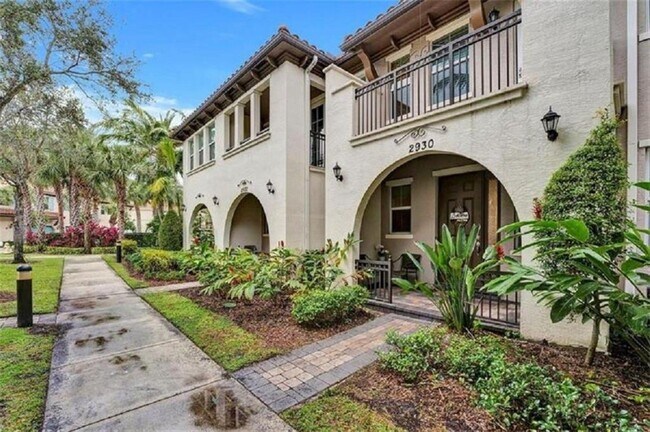 6249 Bay Club Dr Unidad 2930 Cascada Isles Way