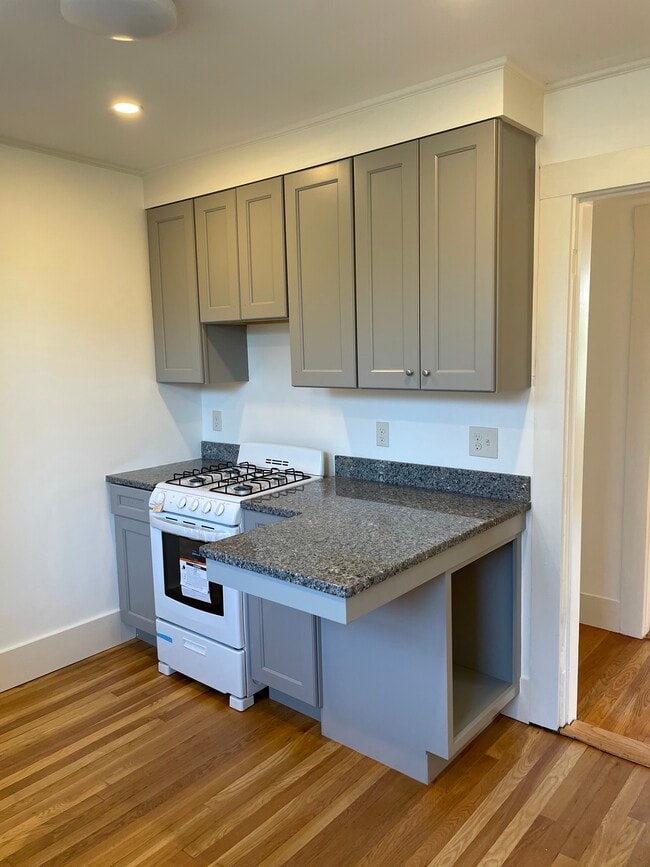 Photo - 17 Jersey St. Unit #2 Second floor