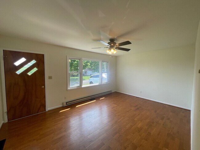 Photo - Dublin, 3 BR / 1 BA Available 11/17