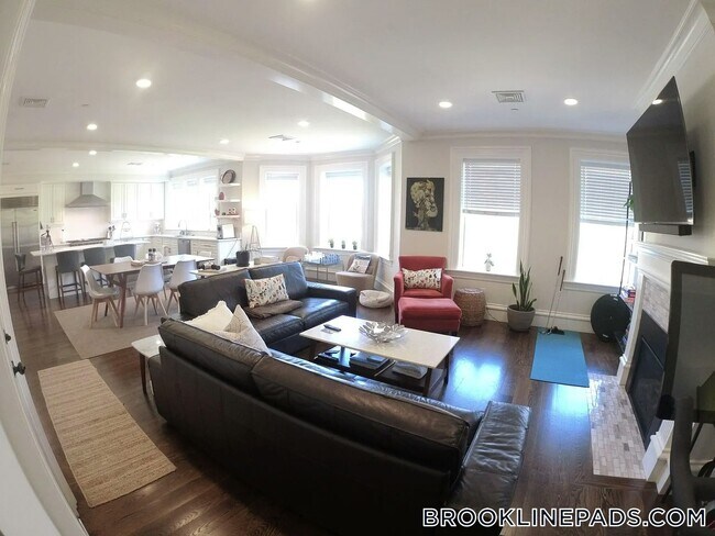 Photo - 12 Alton Pl Unit 3