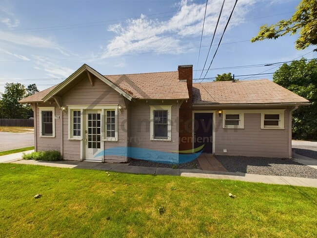 Photo - 1 Bedroom Cottage with Off-Street Parking Available in Midtown Coeur d'Alene!