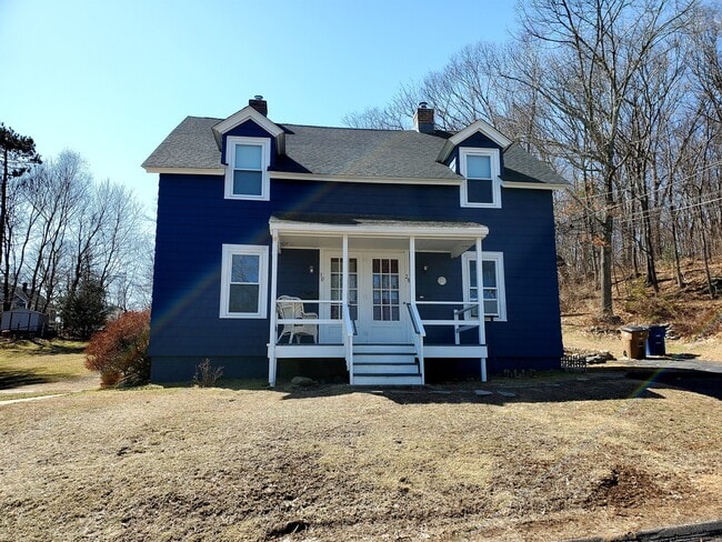 Building Photo - 28 Maiden Ln Unit Right Side