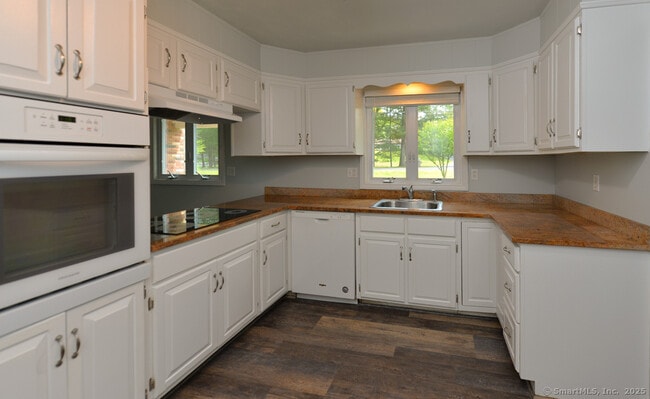 Photo - 62 Candlewood Lake Rd