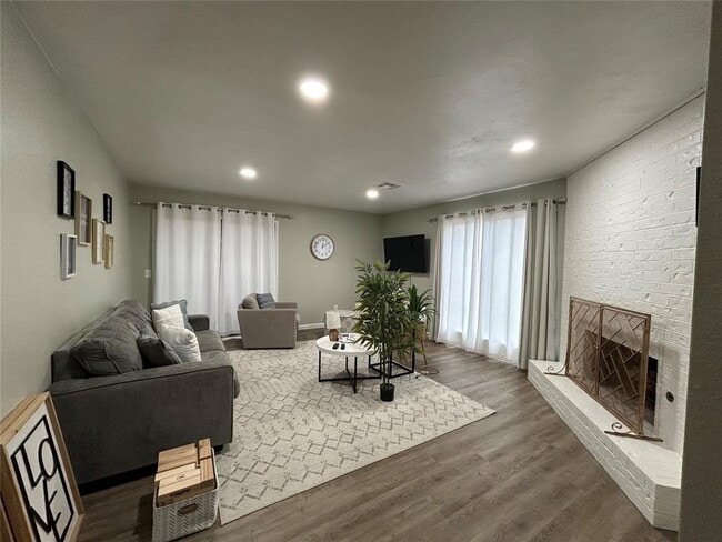 529 NW 137th St