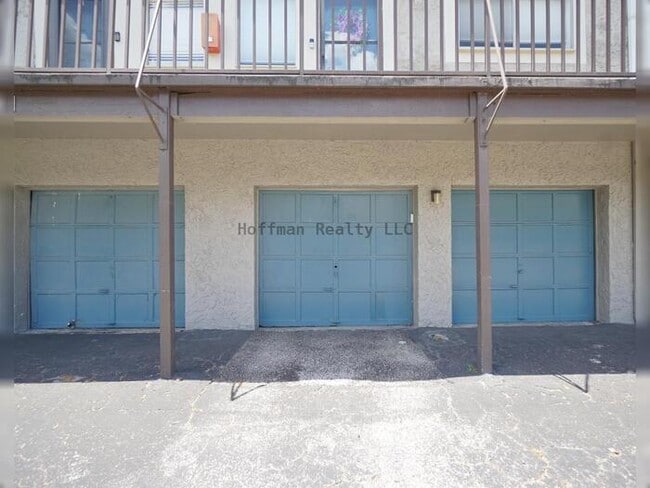 Photo - Waterfront 2BR Condo with Private Garage and Water Views in Tampa Unit b5