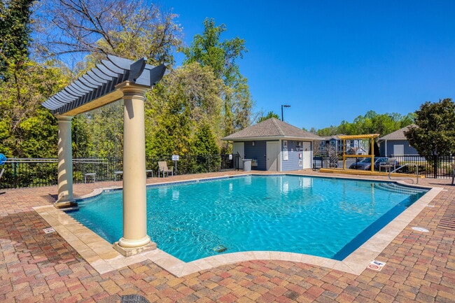 Belle Haven Apartments