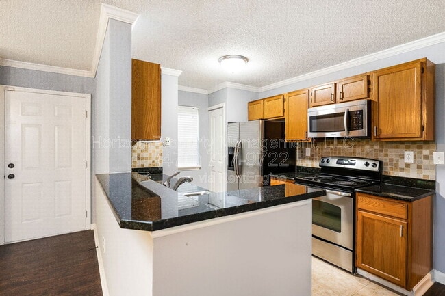 Photo - 214 St Andrews Ct