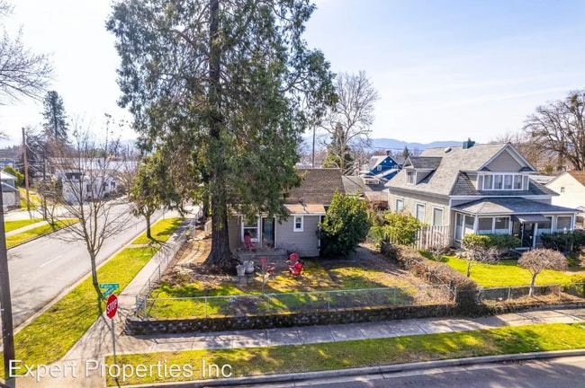 Photo - 417 N Oakdale Ave