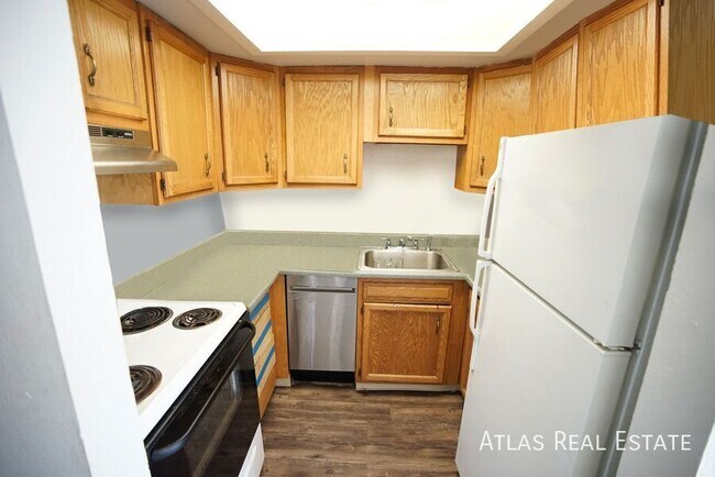 Building Photo - 7334 Tennyson St Rental