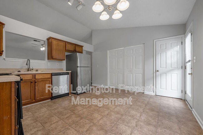 Photo - 660 Morgan Hills Dr