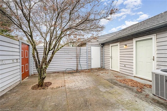 Photo - Room in Townhome on Windsong Ct