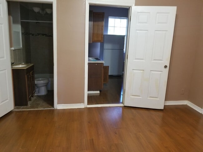 Photo - 398 N Spring St