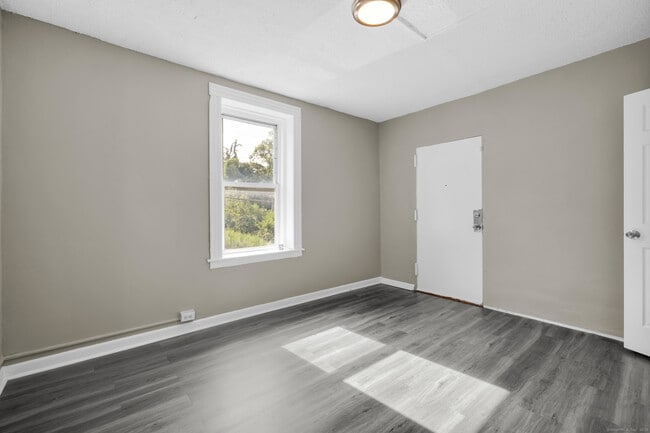 Photo - 45 Long Hill Rd Unit 2R