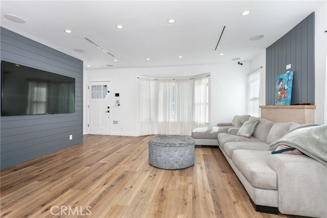 Photo - 5629 Natick Ave