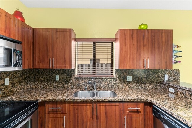 Building Photo - 2400 S Ocean Dr Unit V328