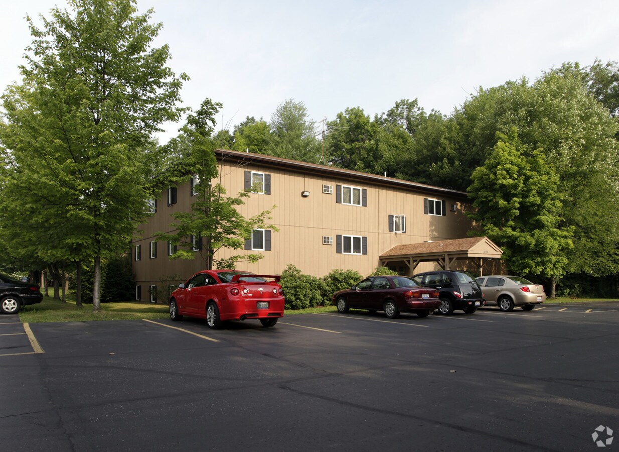 Southwood Apartments - Southwood Apartments