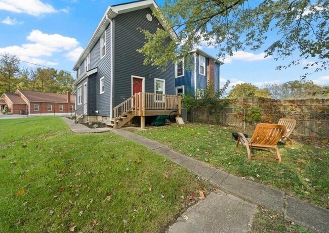 1 Fayette St