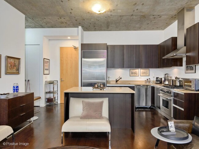 Photo - 1260 N Astor St Condo Unit 3711