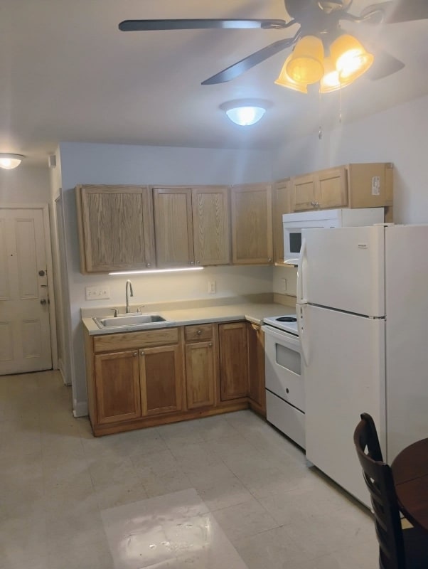 Photo - 720 W Market St Unit 2