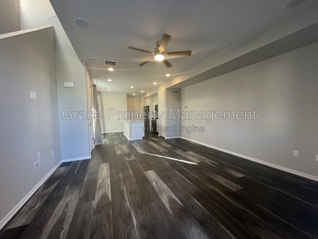 Photo - 9661 Truckee St