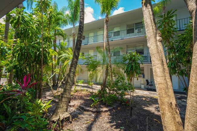 Building Photo - Miami Central