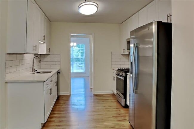 Photo - 530 Alcovy Springs Dr SE