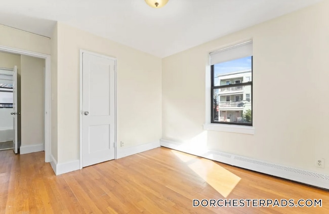 Photo - 11 Victory Rd Unidad 27