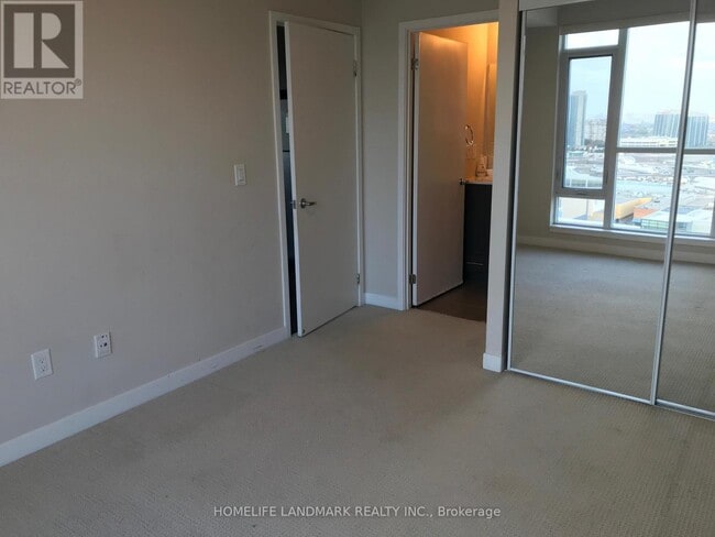 Photo - 360 Square One Dr Unité 1702