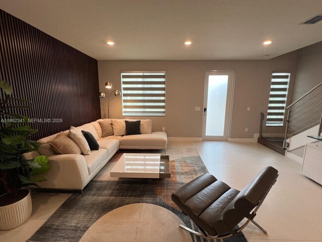 Photo - 10355 NW 66th St