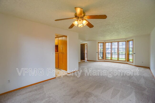 Photo - 4017 NE 157th Ave