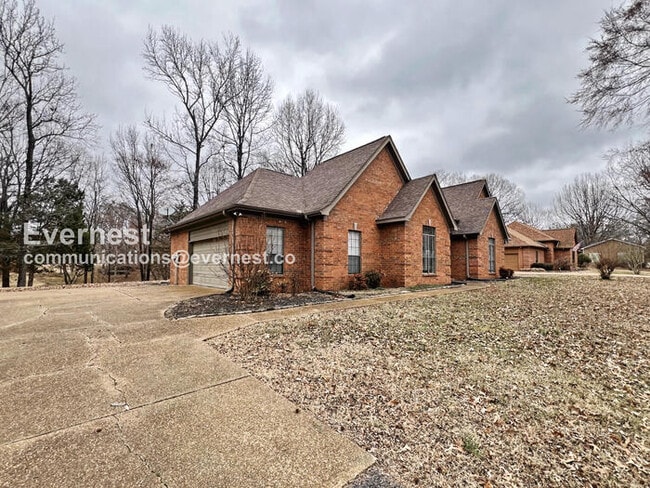 Photo - 2100 Shannon Cove