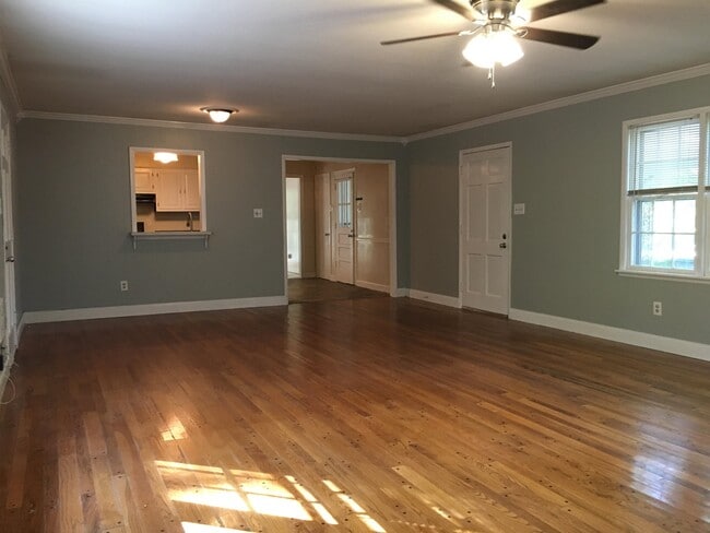 Photo - 4197 Woodcrest Dr