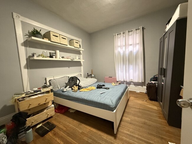 Building Photo - 145 Grant Ave Unit 1