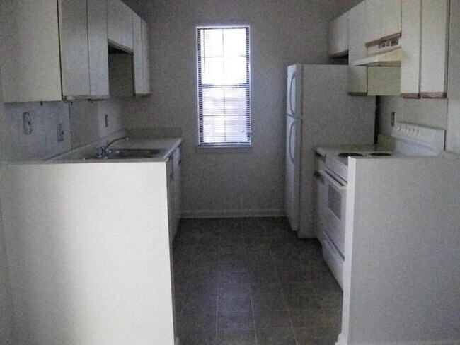 Photo - 2 Bedroom 1 bath duplex in Hermitage