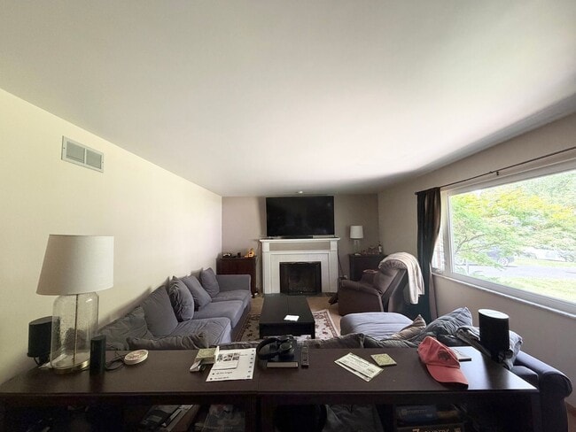 Photo - 241 Croswell Rd