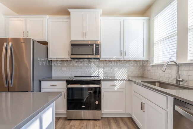 Photo - 1556 Cedar Tree Dr