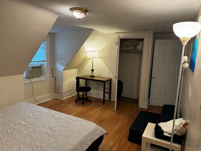 Photo - 21 Royall St