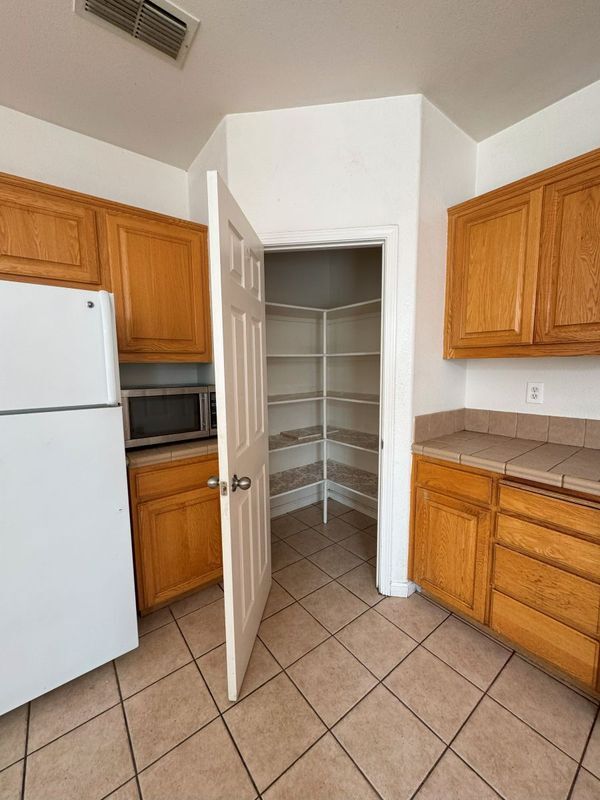 Photo - 645 Rockspray Cir