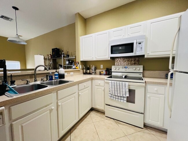 Photo - 3025 Grandiflora Dr