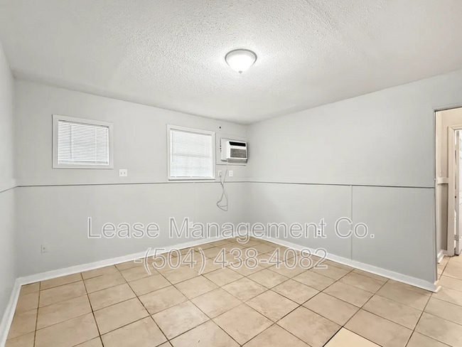 Building Photo - 524 Starrett Rd Rental