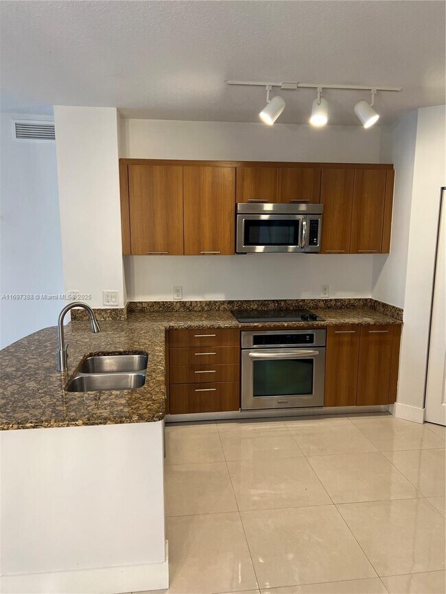 Photo - 510 NW 84th Ave Unit 528