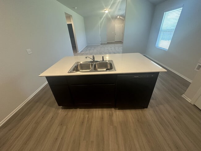 Photo - 1015 Ichabod Cir
