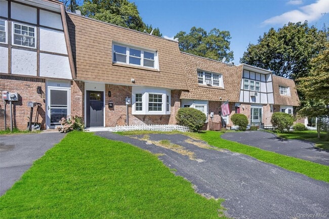 Photo - 8 Roundtree Ct