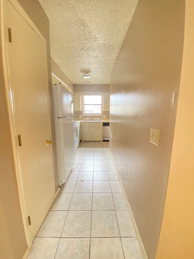 1408 Christy Dr Unidad C