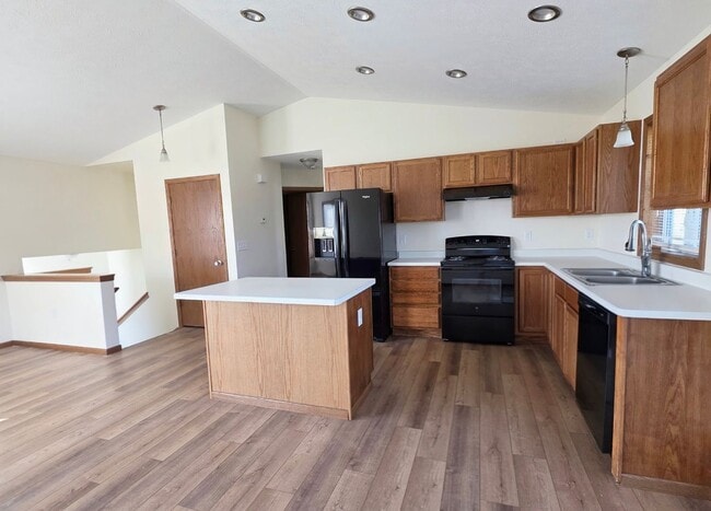 Photo - 514 Unit 2716