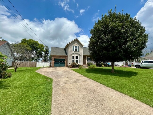 Photo - 1225 Cobblestone Ln