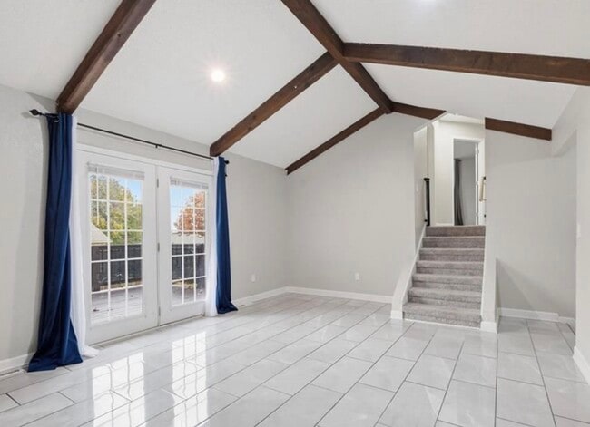 Photo - 302 SE Flagstone Dr