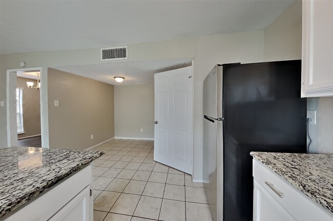 Photo - 6714 Loch Langham Dr