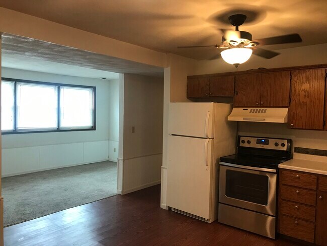 Photo - 909 E Vine St Unit #104