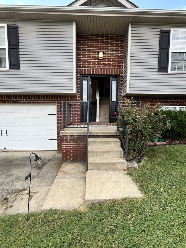 Photo - 601 Princeton Dr